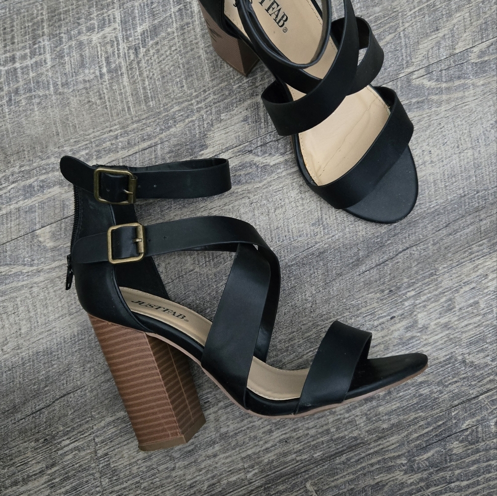 JustFab Black Strappy Block Heel Sandals Size 5.5